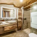 Casa Cueva *