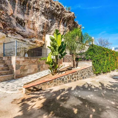 Casa Cueva Villa